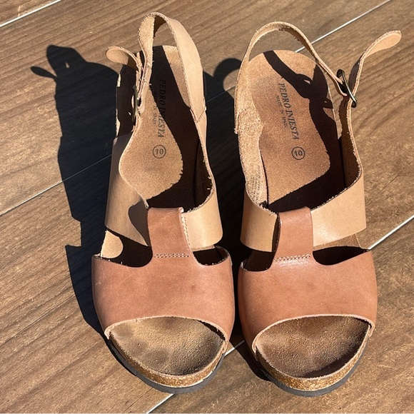 Pedro Iniesta Two Tone Leather Wedge Sandals Size 8, Made in Spain Size 10 - Picture 2 of 6